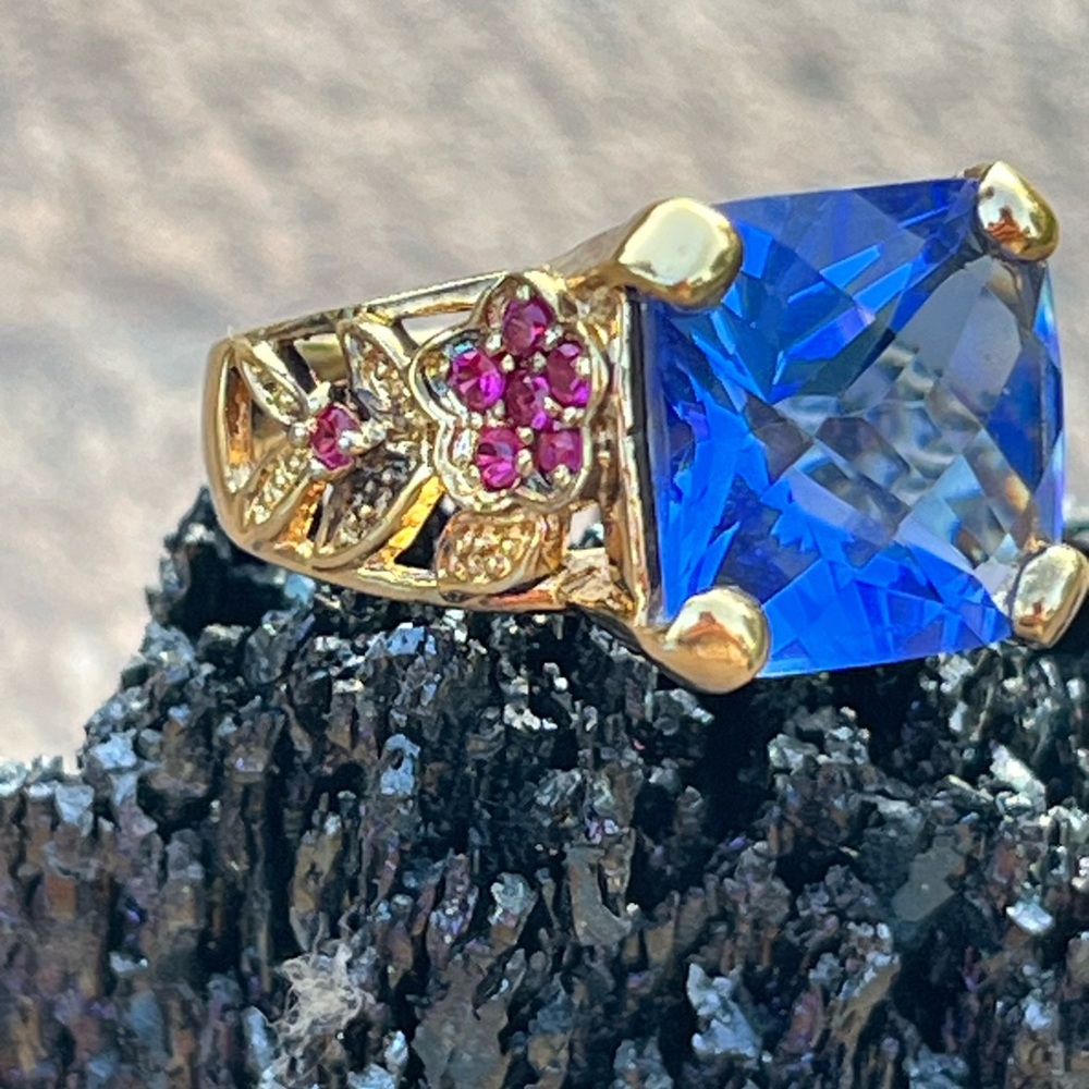 Chateau d’Argent ring